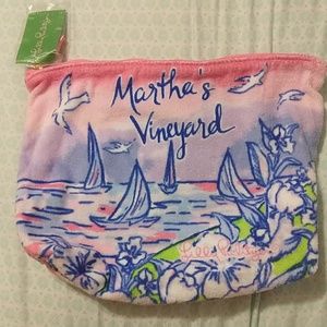 Lilly Pulitzer Destination Pouch NWT